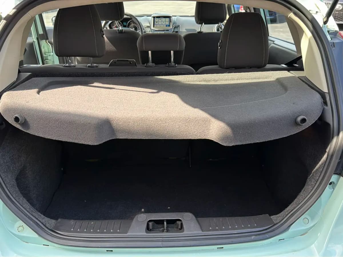 2017 Ford Fiesta 36