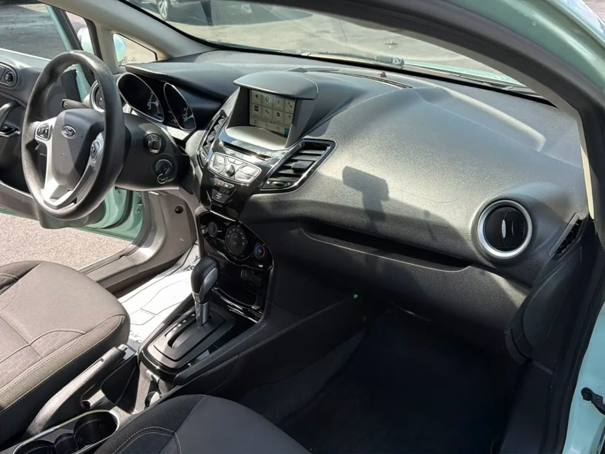 2017 Ford Fiesta 40