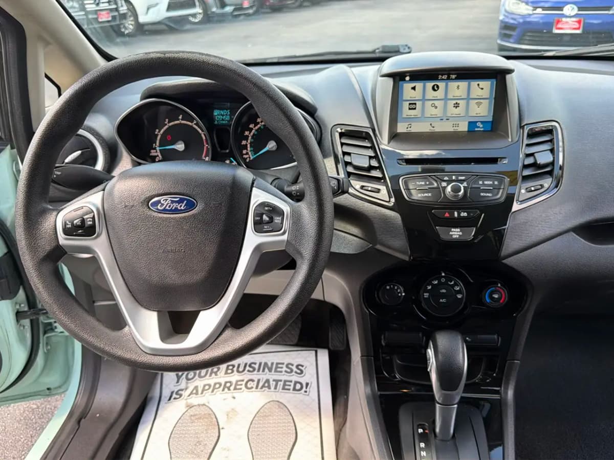 2017 Ford Fiesta 44