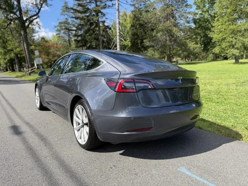 2019 Tesla Model 3 5