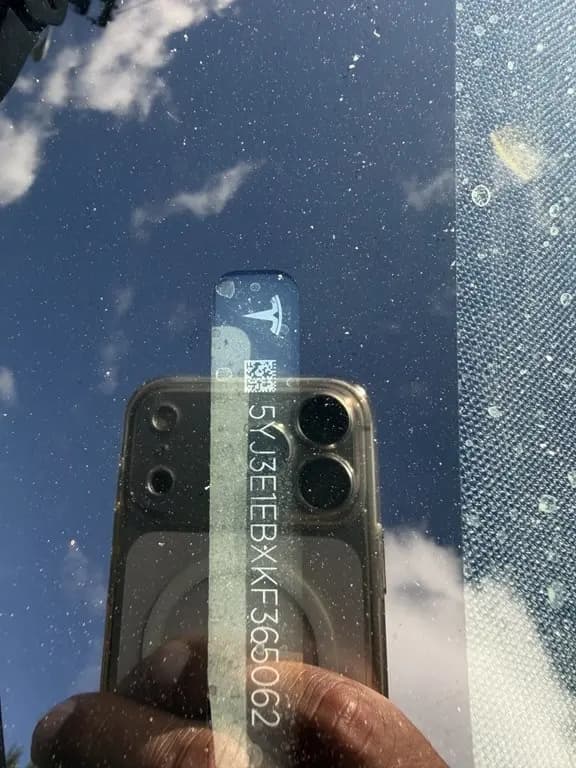 2019 Tesla Model 3 16