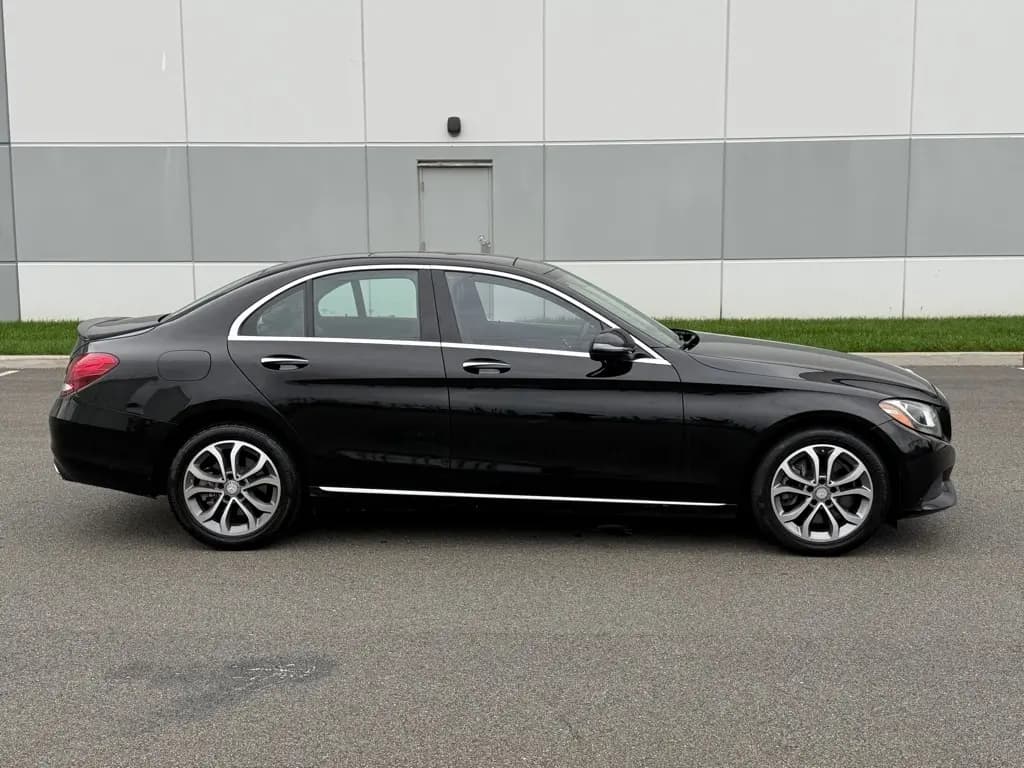 2016 Mercedes-Benz C-Class 7