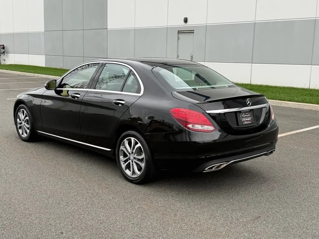 2016 Mercedes-Benz C-Class 12