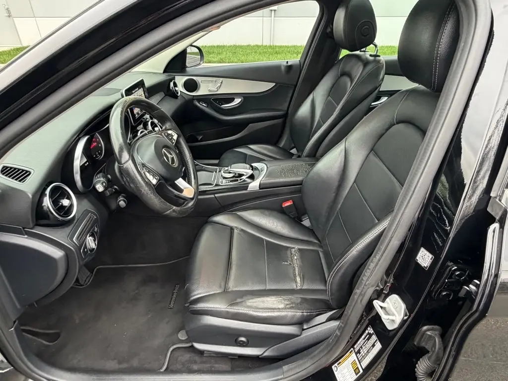 2016 Mercedes-Benz C-Class 28