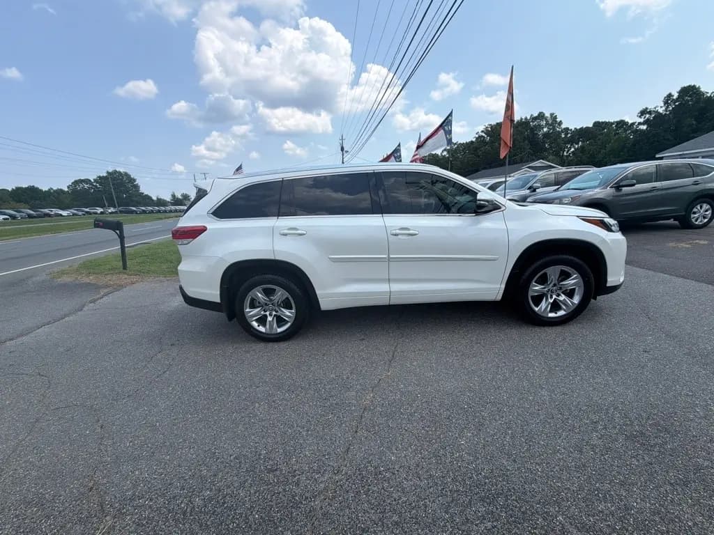 2018 Toyota Highlander 10