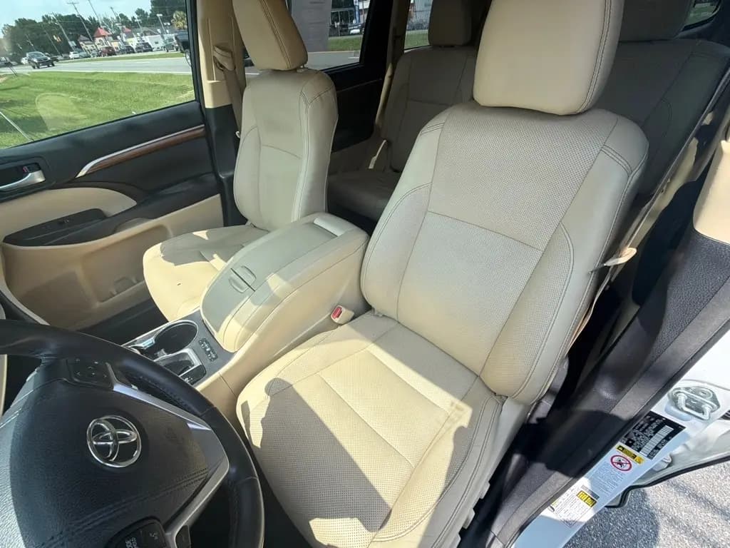 2018 Toyota Highlander 23