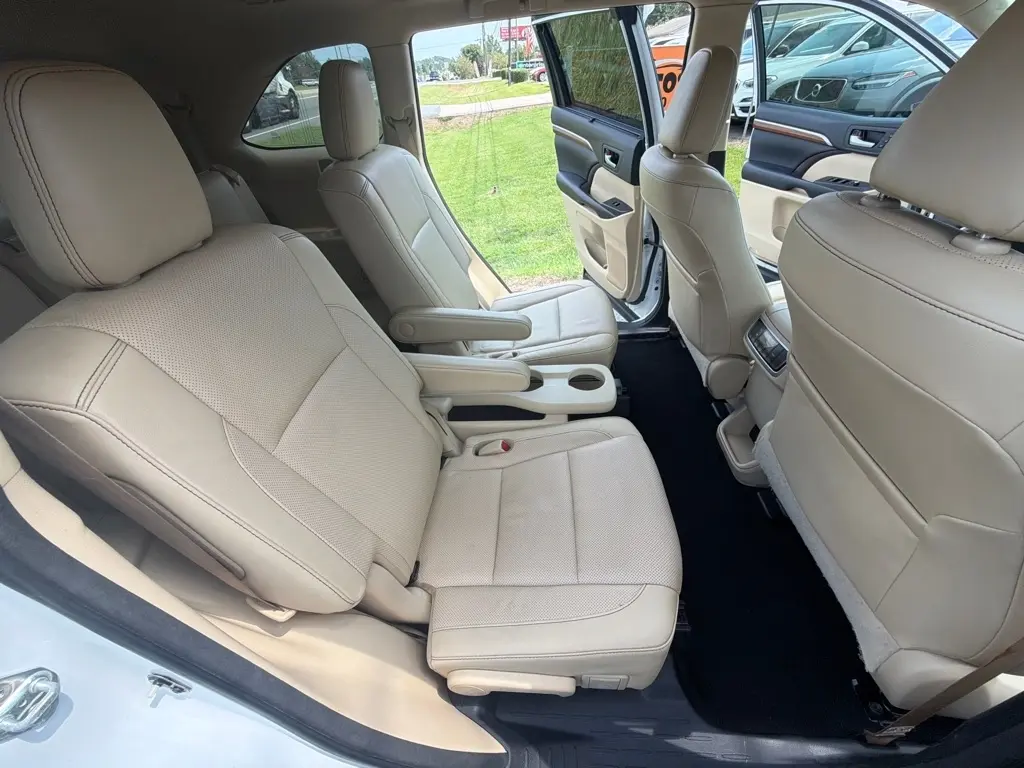 2018 Toyota Highlander 27