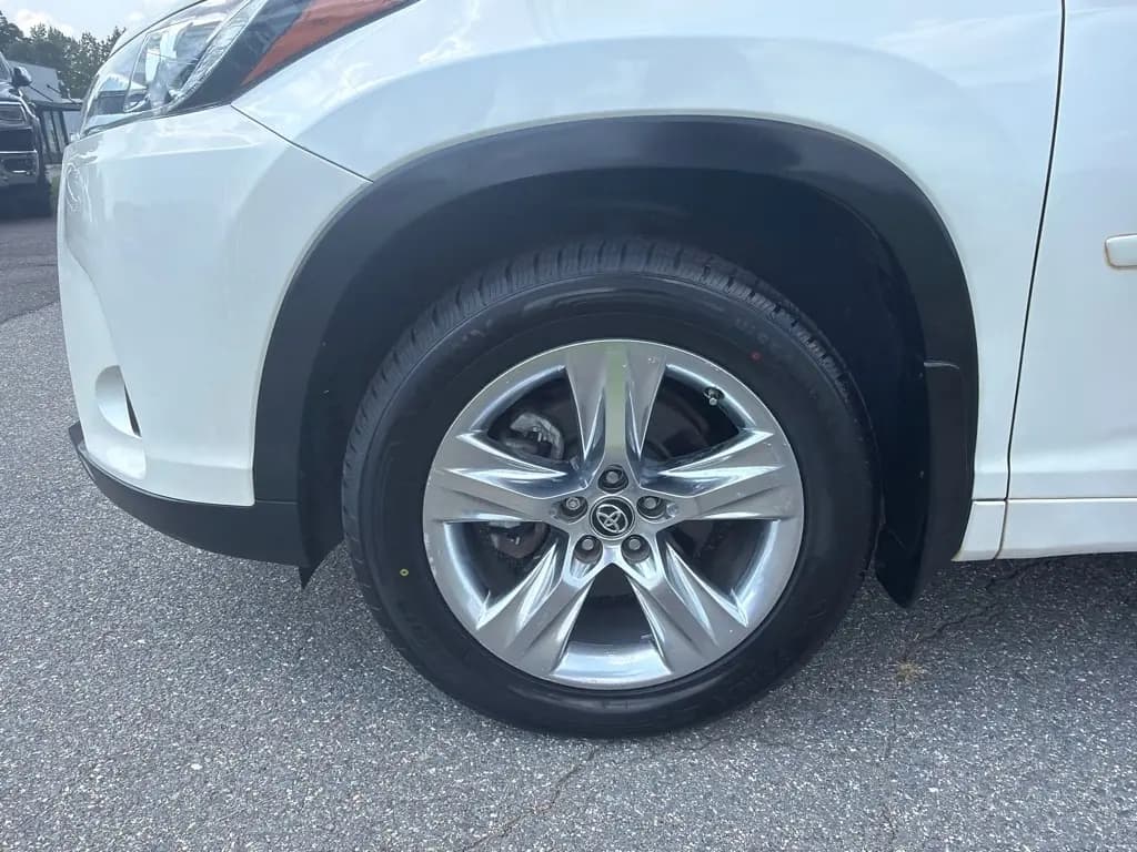 2018 Toyota Highlander 33