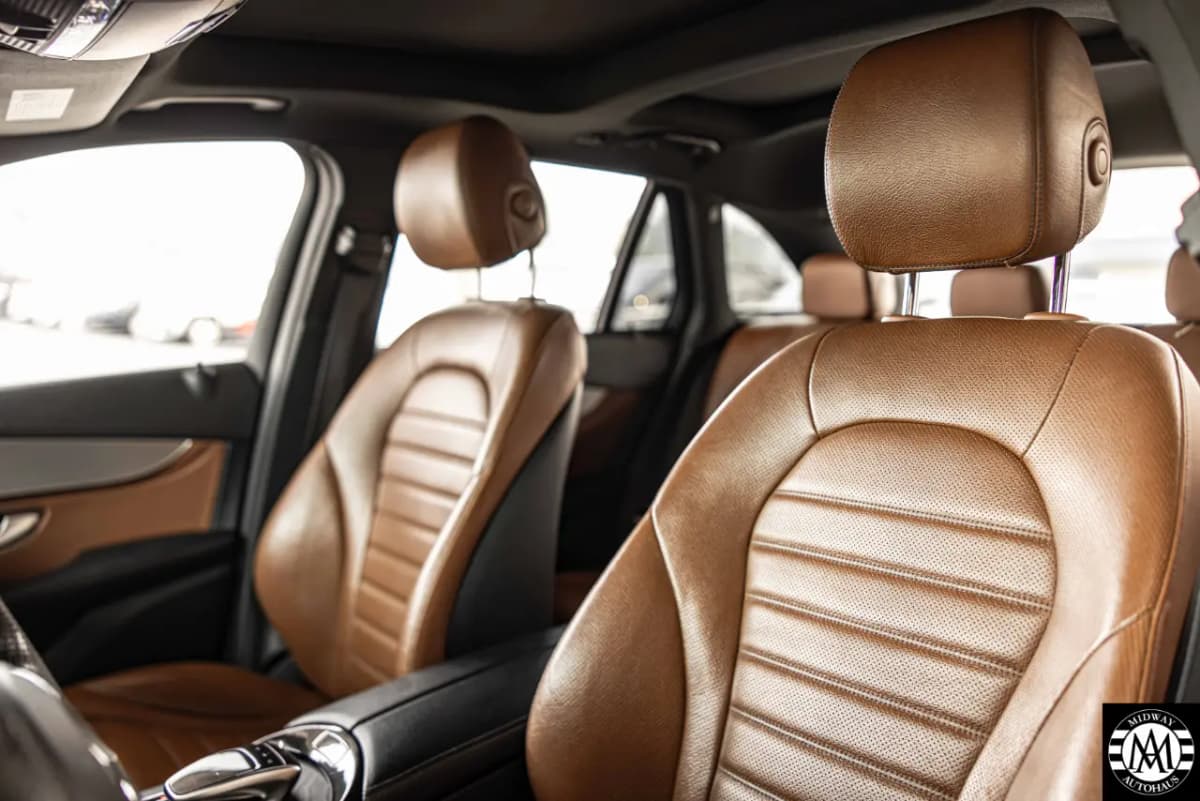 2018 Mercedes-Benz GLC 10