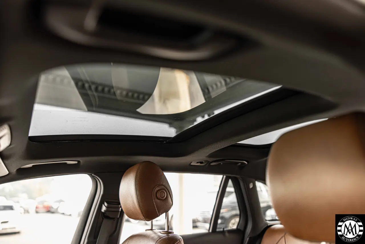 2018 Mercedes-Benz GLC 11