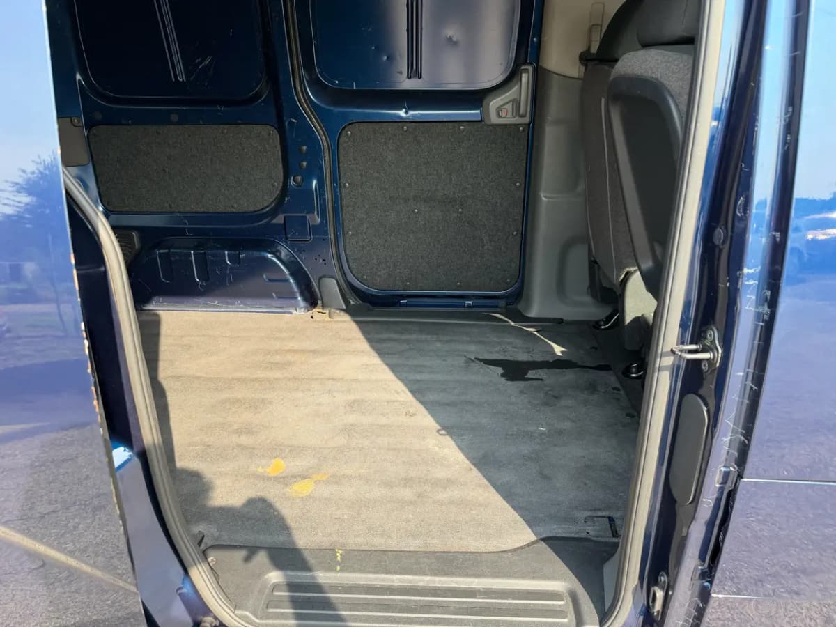 2014 Nissan NV200 12