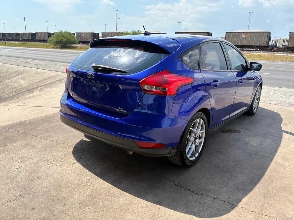 2015 Ford Focus 9