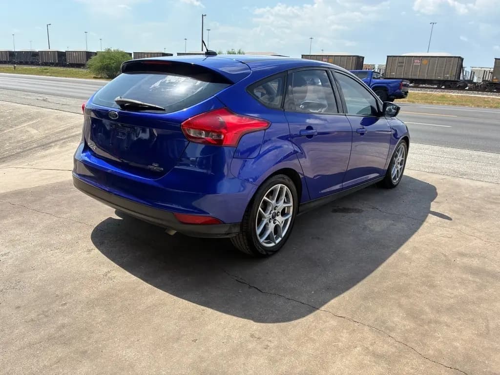 2015 Ford Focus 10