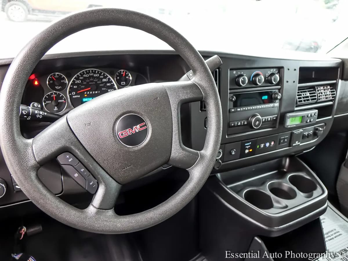 2024 GMC Savana Cutaway 11