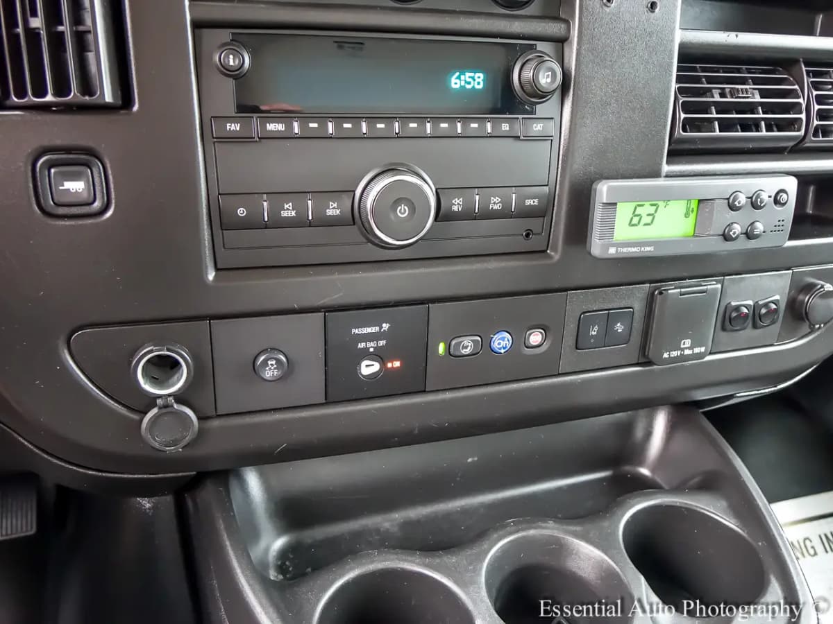2024 GMC Savana Cutaway 14