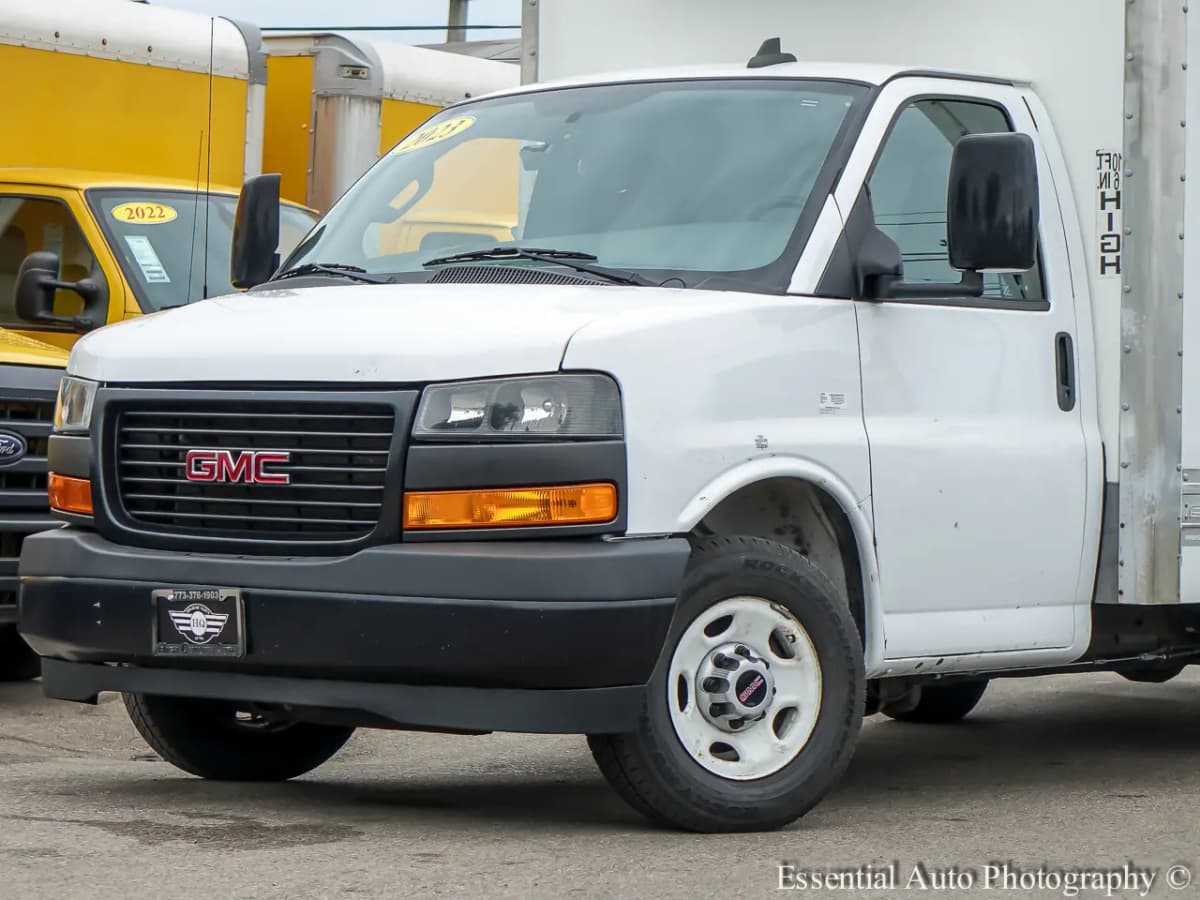 2023 GMC Savana Cutaway 4