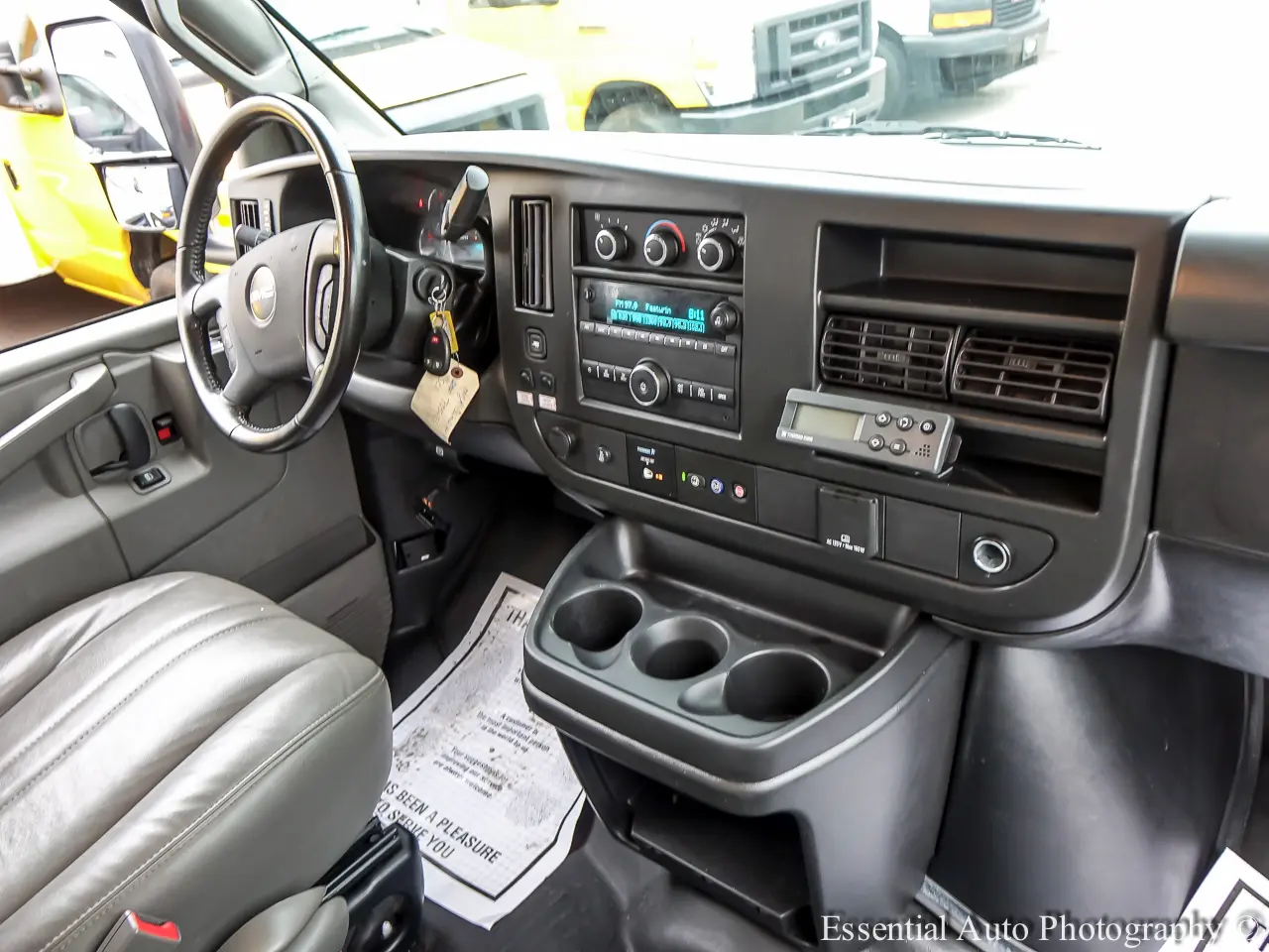 2023 GMC Savana Cutaway 18