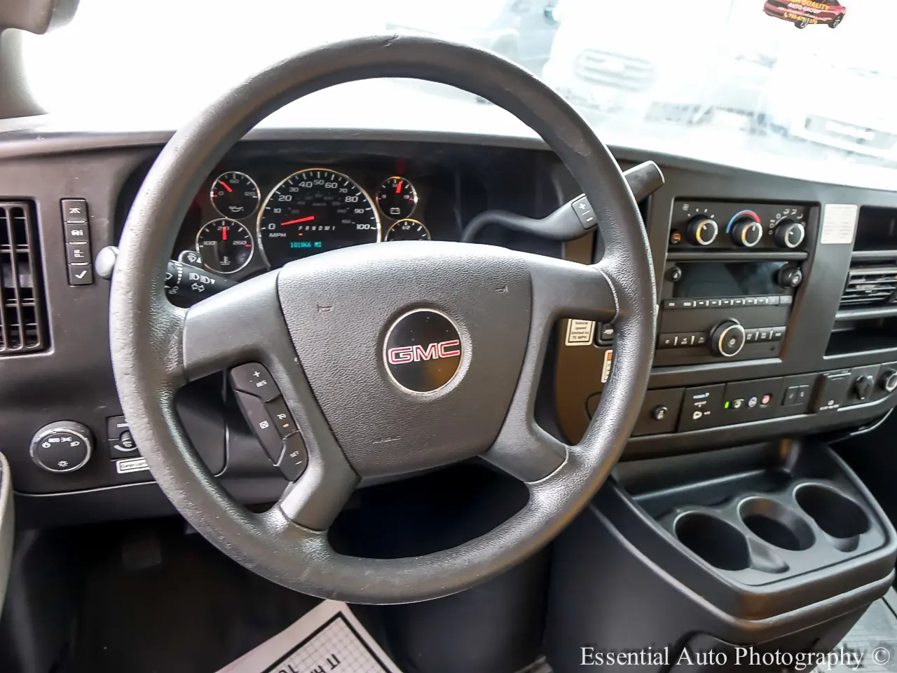 2021 GMC Savana Cutaway 10
