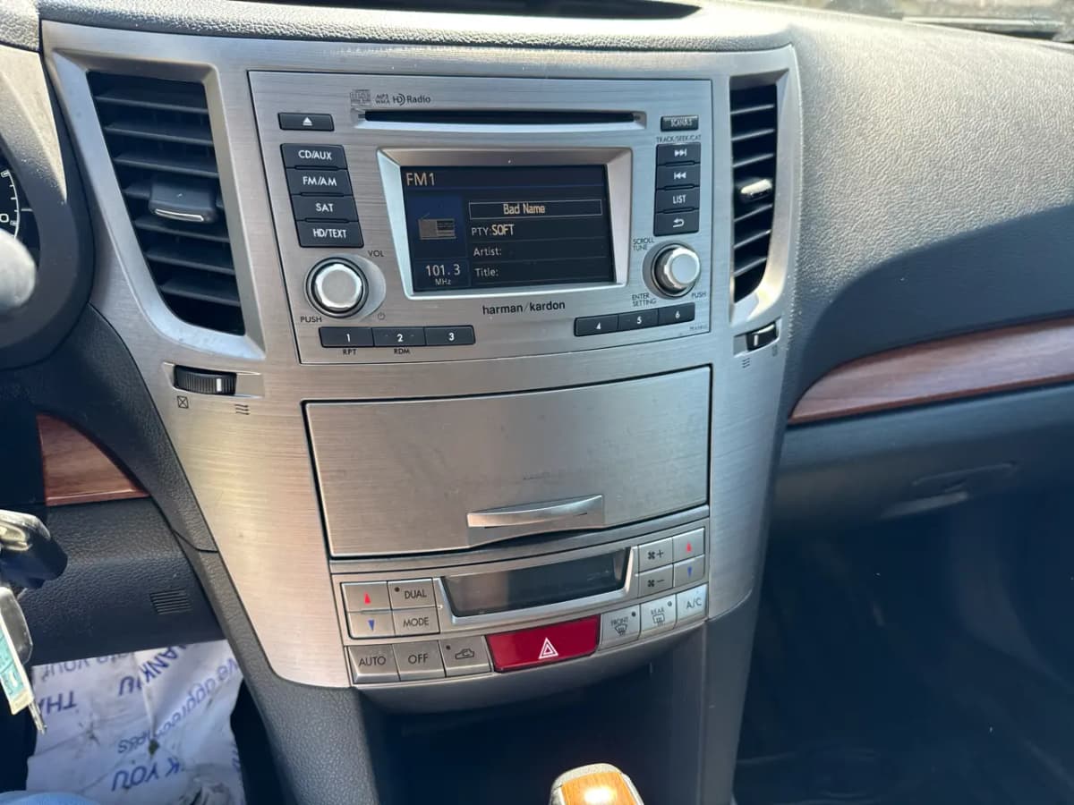 2014 Subaru Outback 17