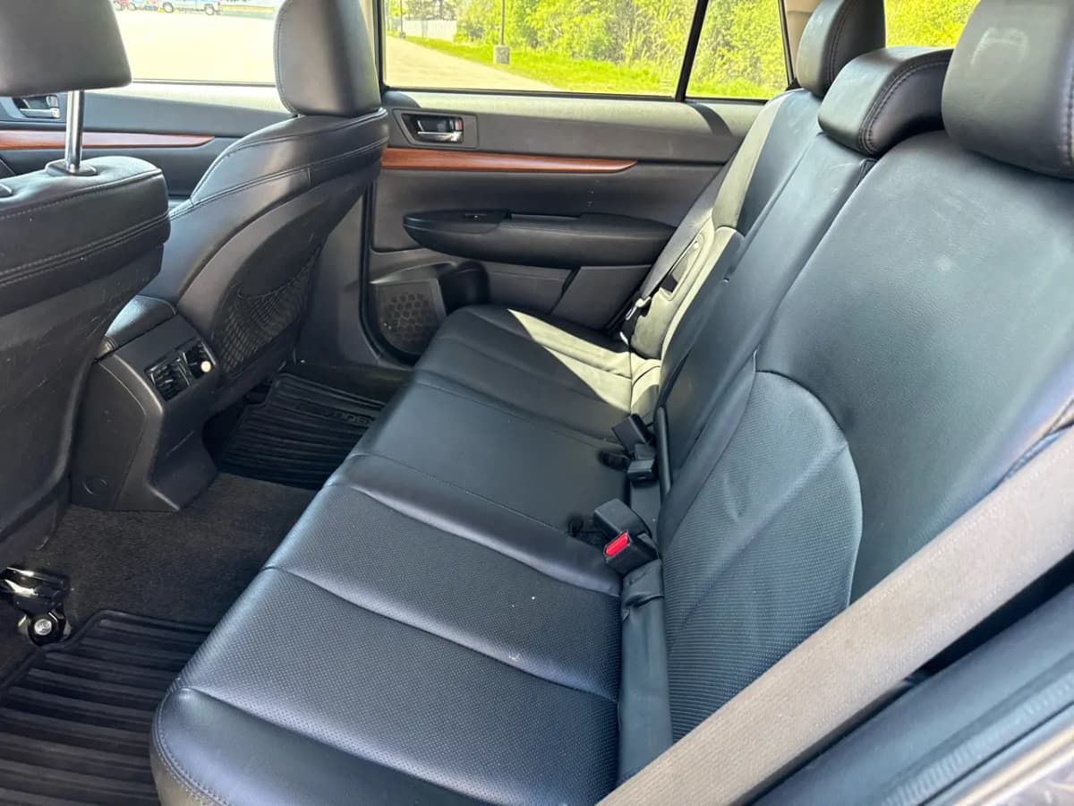 2014 Subaru Outback 21