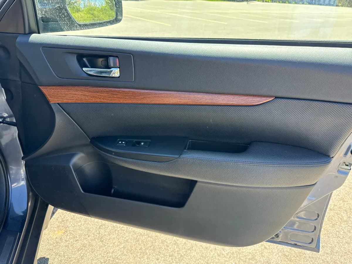 2014 Subaru Outback 25