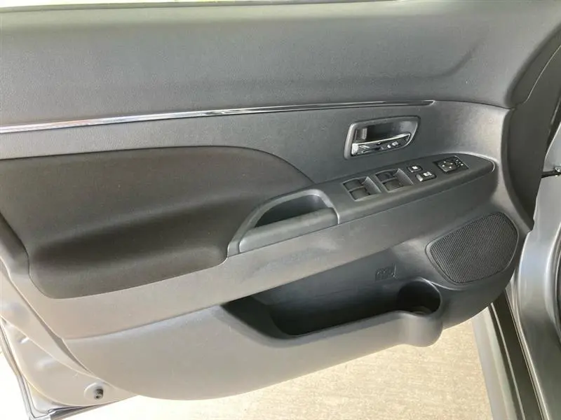 2025 Mitsubishi Outlander Sport 9