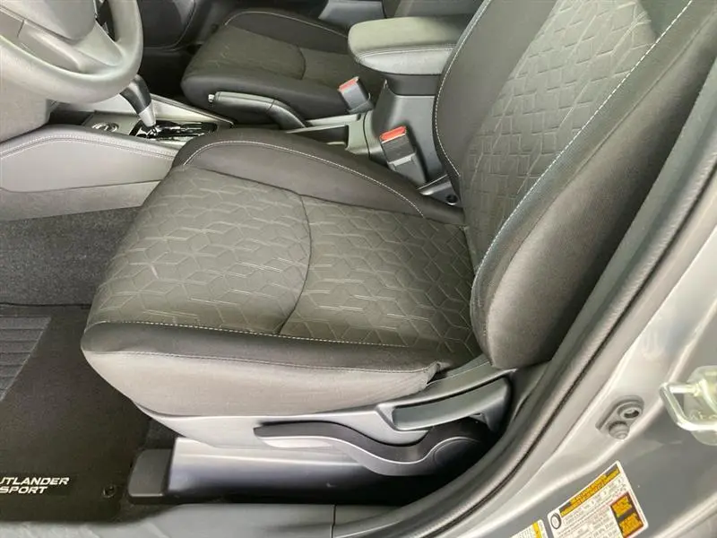 2025 Mitsubishi Outlander Sport 10