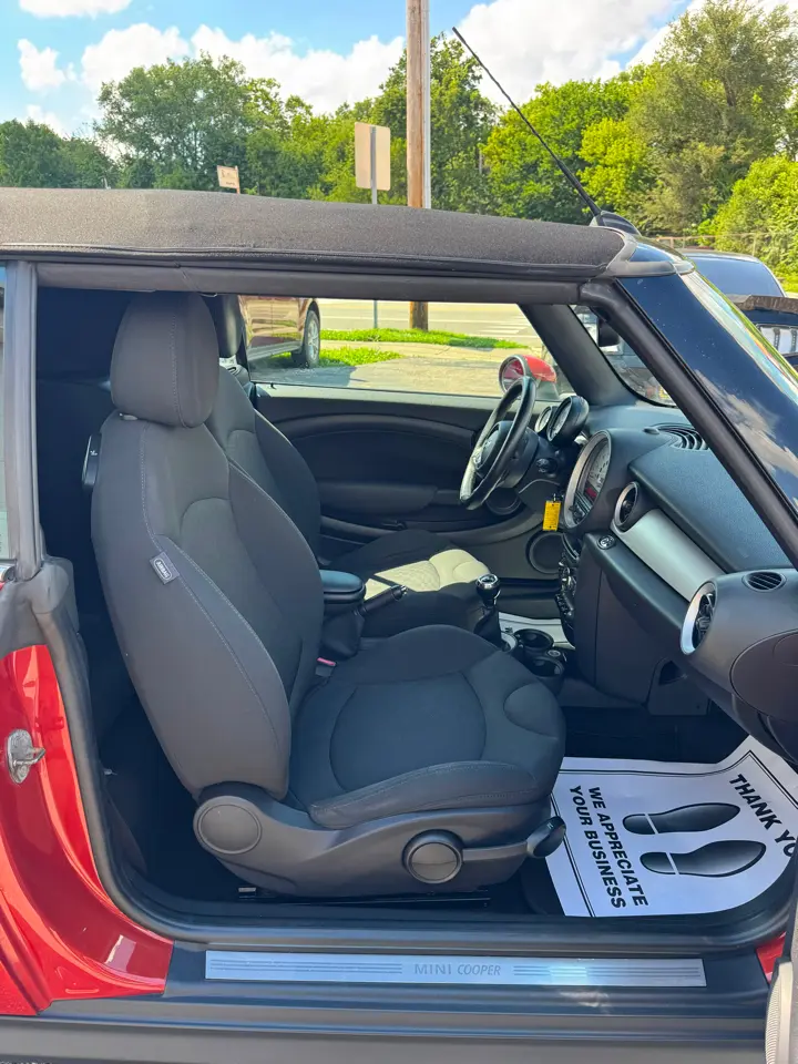 2014 MINI Cooper 15