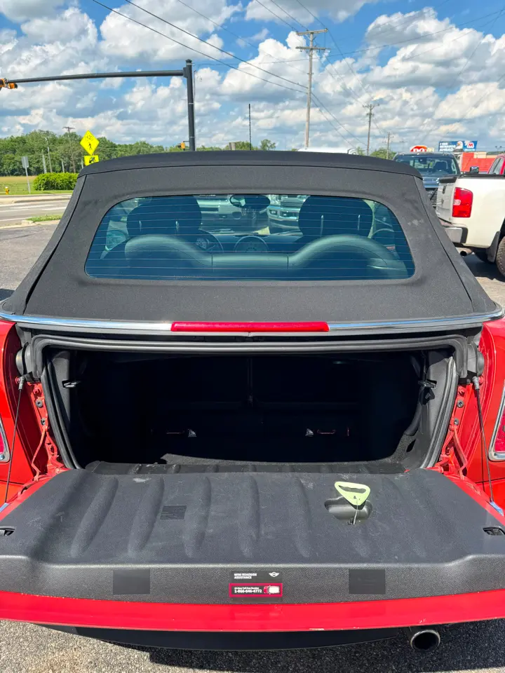 2014 MINI Cooper 18