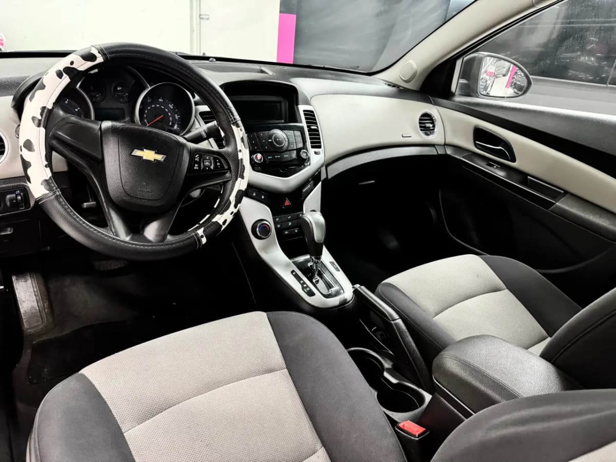 2014 Chevrolet Cruze 7