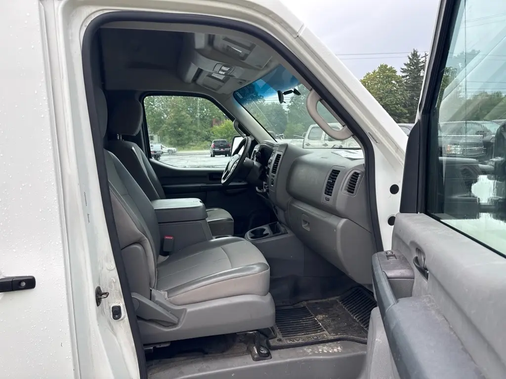 2015 Nissan NV Cargo 10