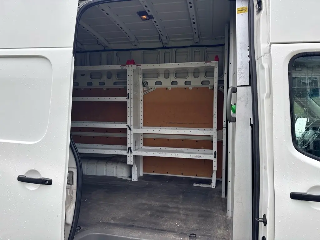 2015 Nissan NV Cargo 11