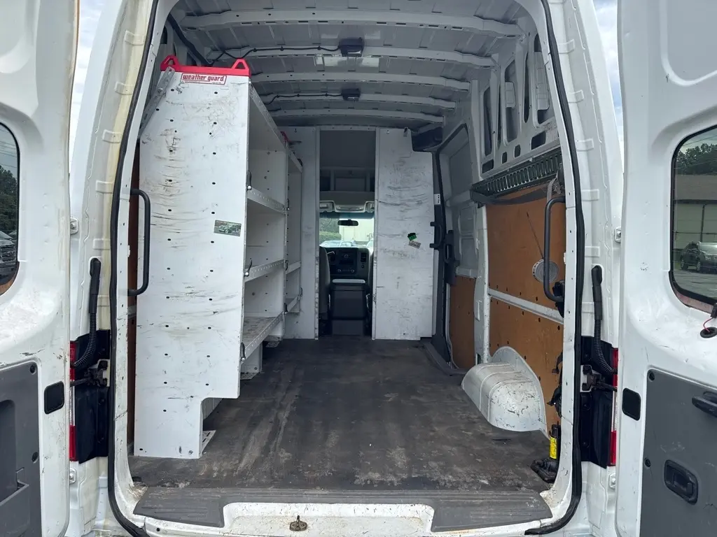 2015 Nissan NV Cargo 13
