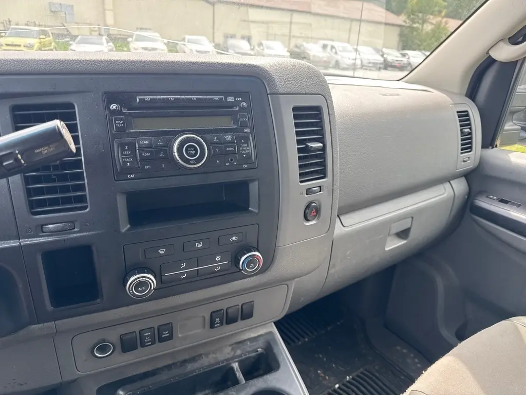 2015 Nissan NV Cargo 16
