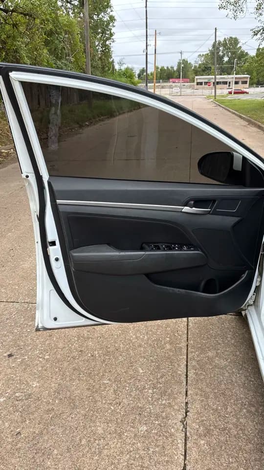 2020 Hyundai Elantra 9