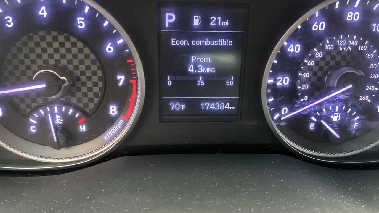2020 Hyundai Elantra 17