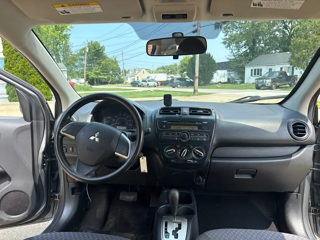 2017 Mitsubishi Mirage 9