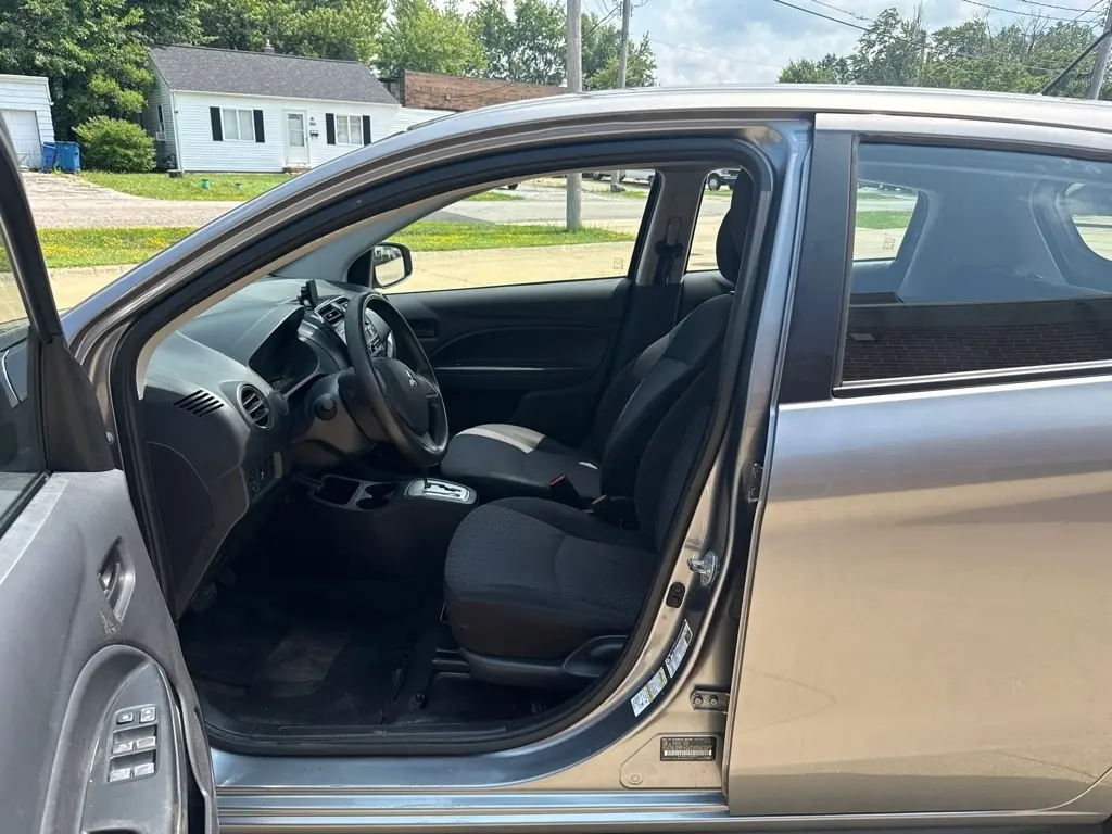 2017 Mitsubishi Mirage 10