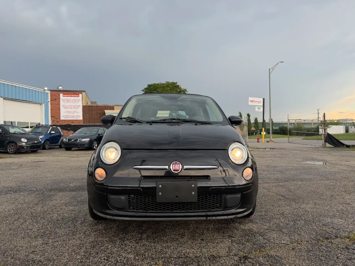 2015 FIAT 500c 9