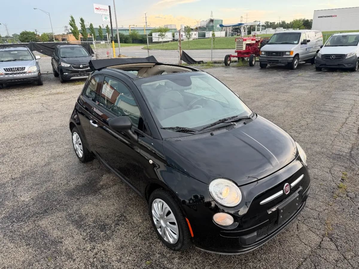2015 FIAT 500c 11