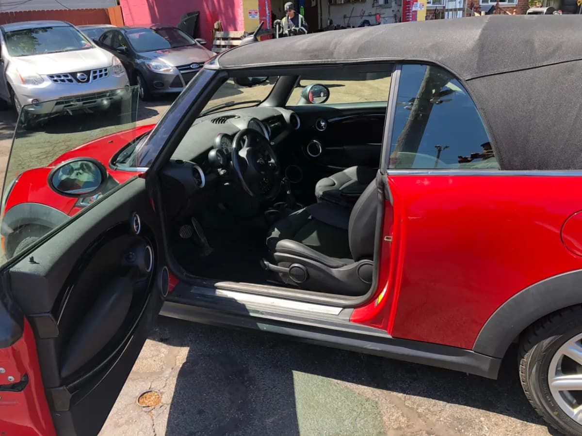 2014 MINI Cooper 11