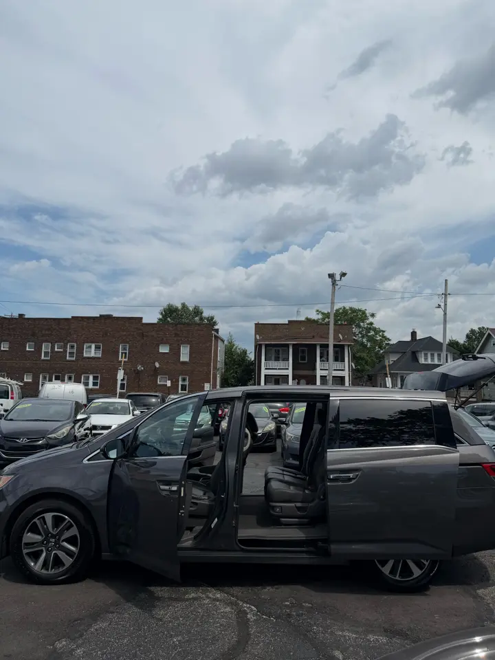 2014 Honda Odyssey 10