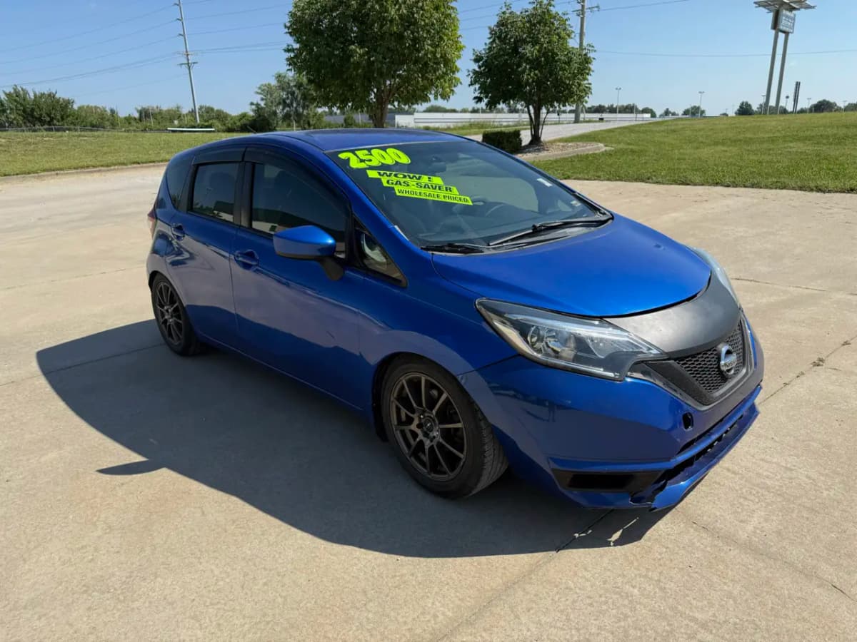 2015 Nissan Versa Note 9