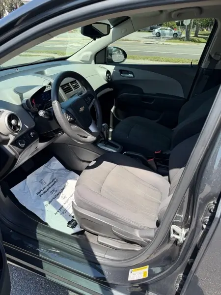 2014 Chevrolet Sonic 11