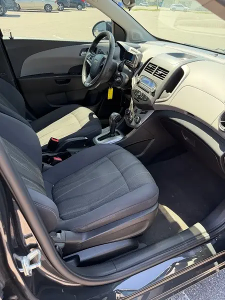 2014 Chevrolet Sonic 13