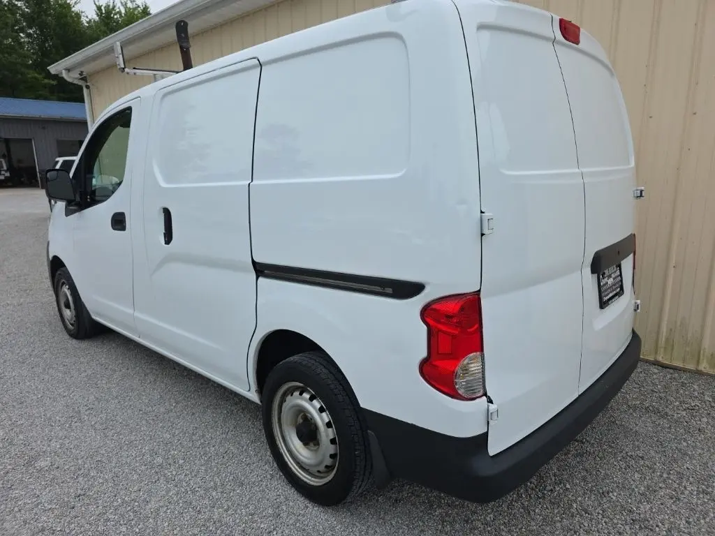 2015 Nissan NV200 7