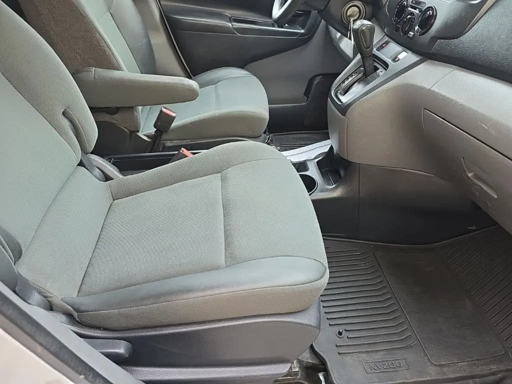 2015 Nissan NV200 20