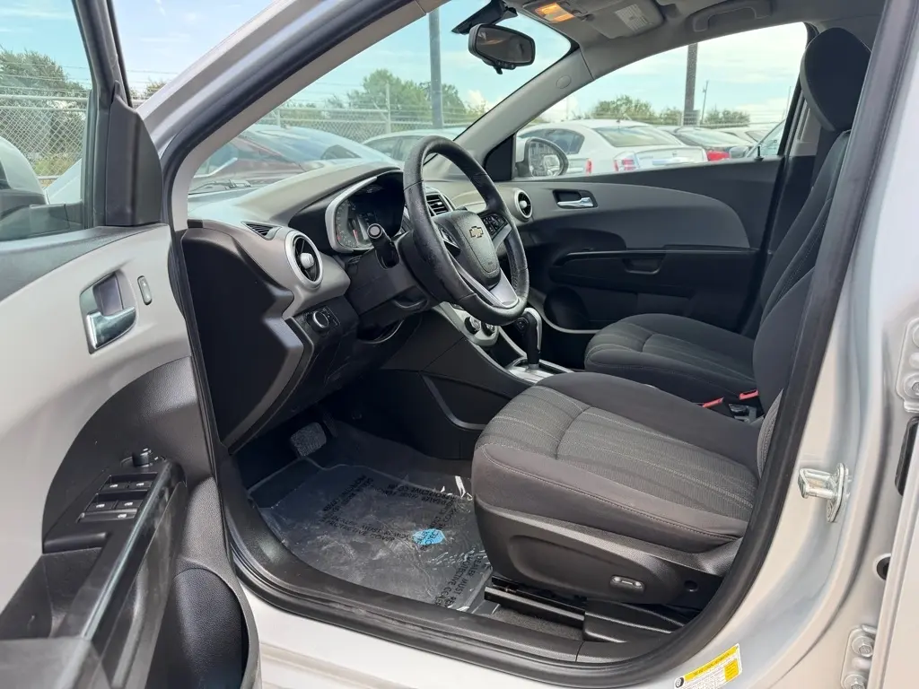 2020 Chevrolet Sonic 5