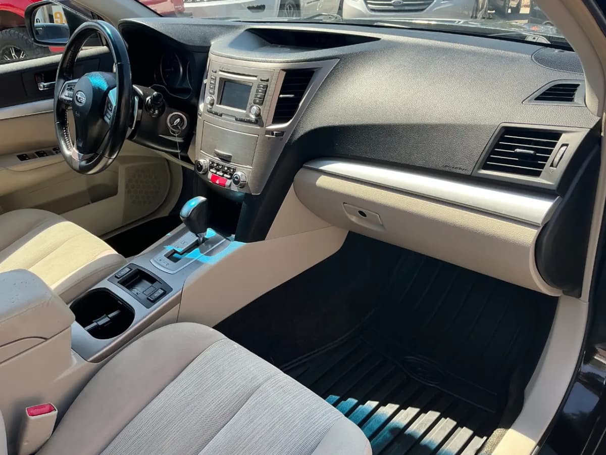 2014 Subaru Outback 10