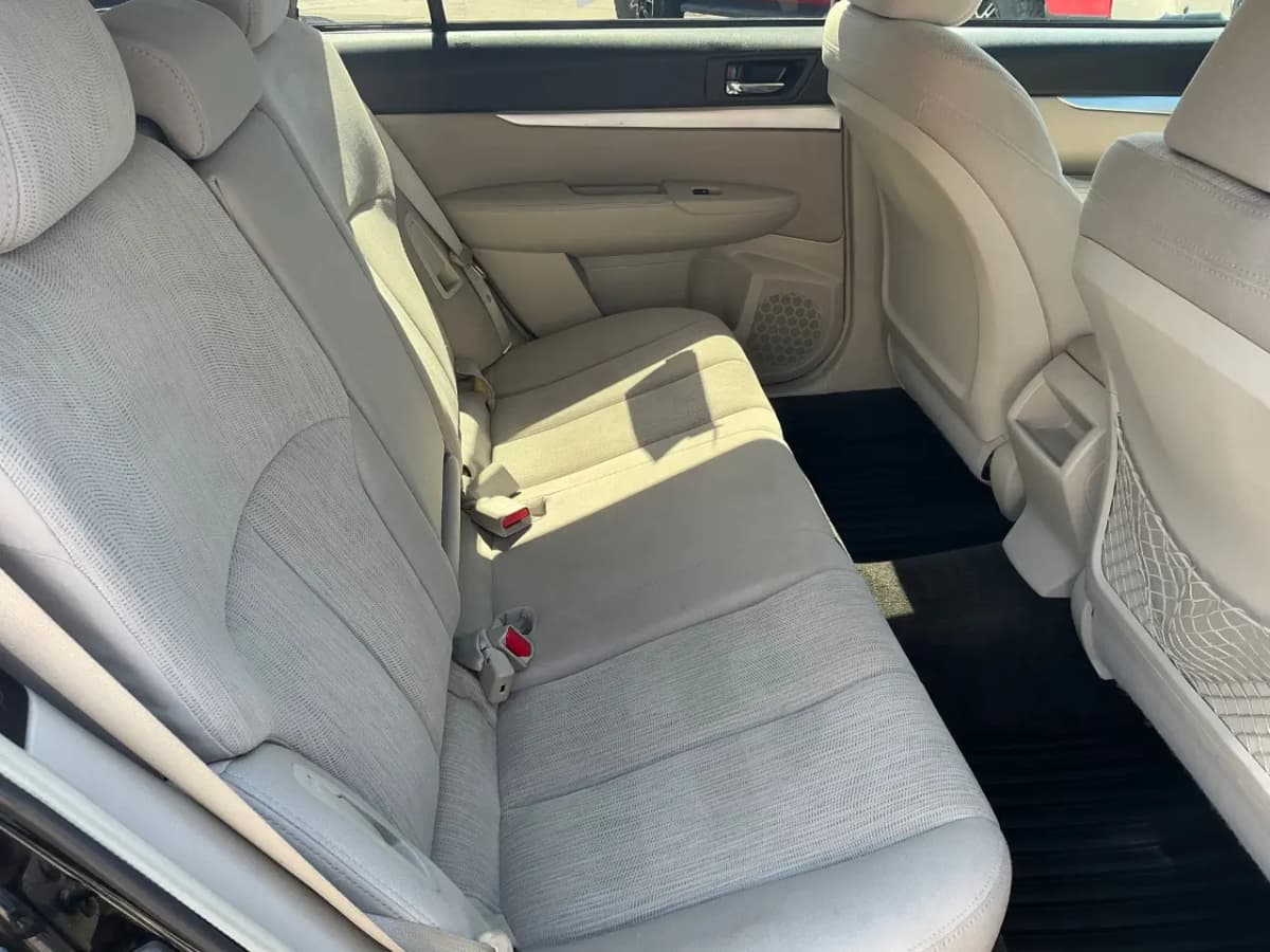 2014 Subaru Outback 11